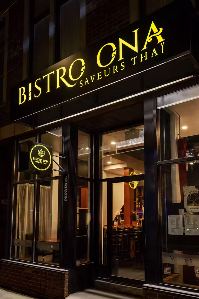 Bistro Ona - Façade en soirée&nbsp;&nbsp;&nbsp;&copy; Bistro Ona