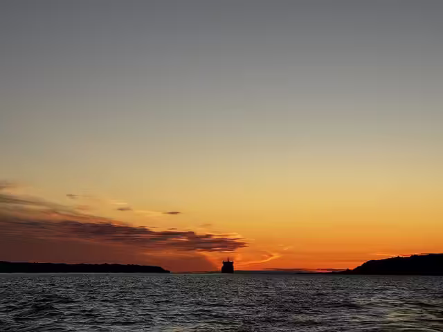 Cargo remontant le Saint-Laurent&nbsp;&nbsp;&nbsp;&copy; Catherine Paquet