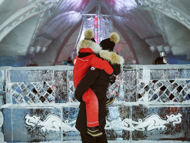 Visite en famille&nbsp;&nbsp;&nbsp;&copy; Village Vacances Valcartier