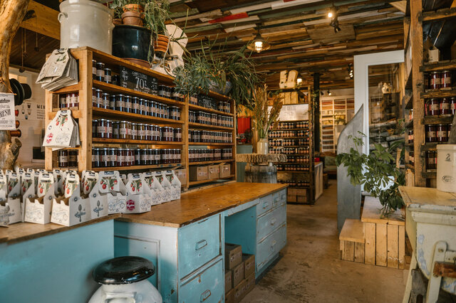 Intérieur de la boutique Tigidou&nbsp;&nbsp;&nbsp;&copy; G.Le Sieur