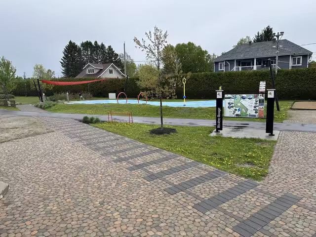Jeux d'eau&nbsp;&nbsp;&nbsp;&copy; SDC Rivière-Rouge
