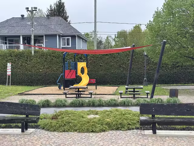 Aires de jeux&nbsp;&nbsp;&nbsp;&copy; SDC Rivière-Rouge