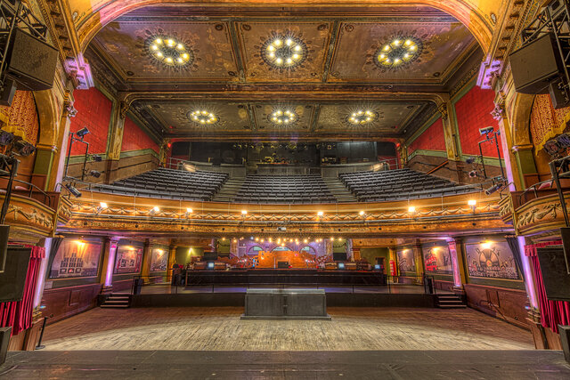 Théâtre Corona&nbsp;&nbsp;&nbsp;&copy; John Dabarno