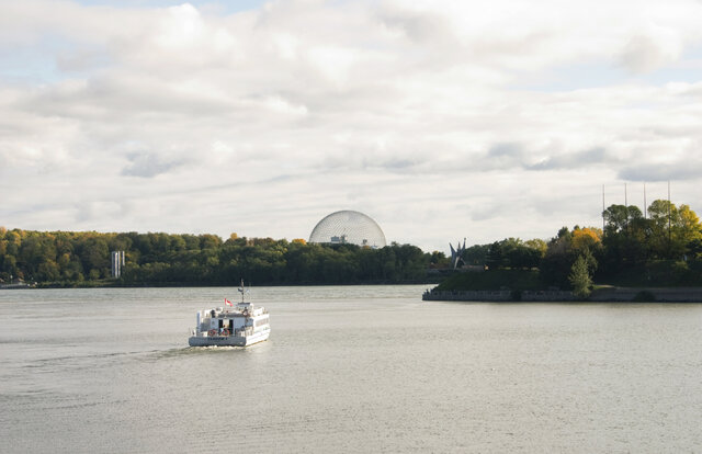 Navettes maritimes du Saint-Laurent&nbsp;&nbsp;&nbsp;&copy; Croisières AML. Mirella Girard