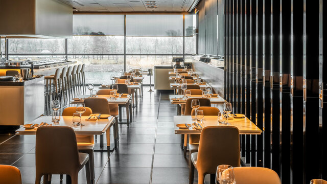 Le Montréal, le restaurant à la carte du Casino de Montréal - Salle à manger&nbsp;&nbsp;&nbsp;&copy; Loto-Quebec