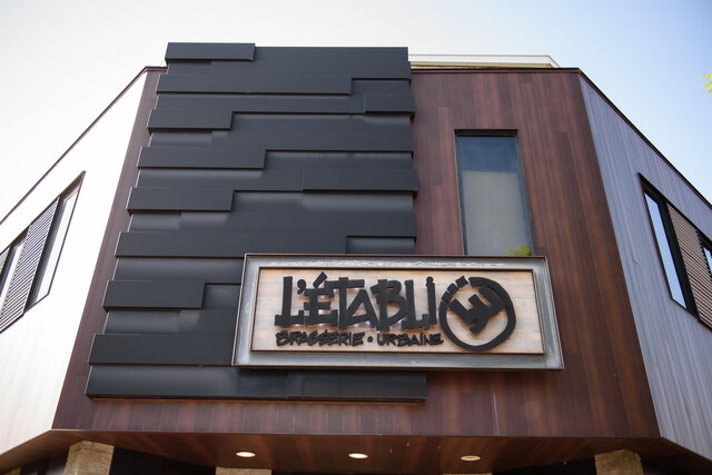 Facade - L'Établi Brasserie Urbaine&nbsp;&nbsp;&nbsp;&copy; M.Frenette