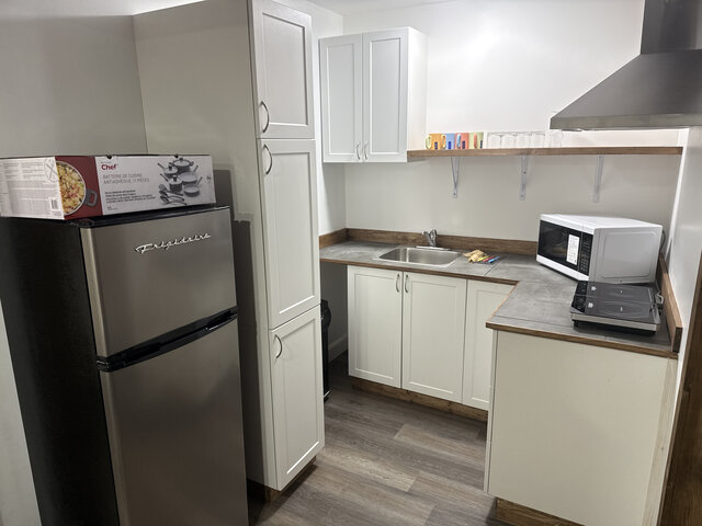studio& Kitchenette&nbsp;&nbsp;&nbsp;&copy; Studio 100