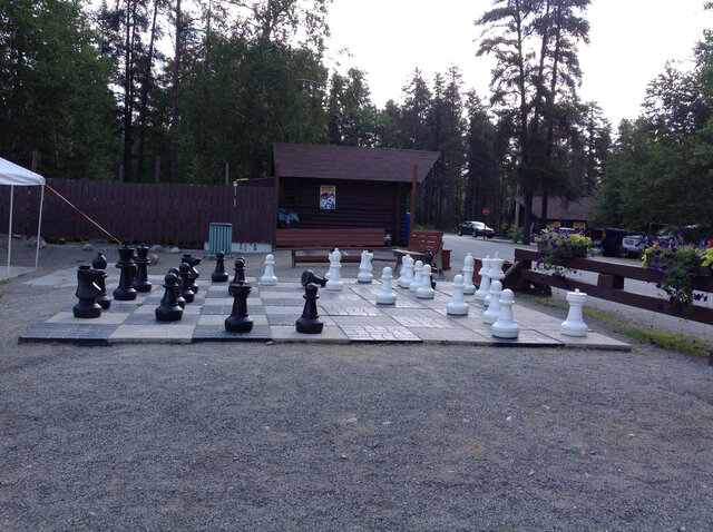 Jeu d'échecs géant&nbsp;&nbsp;&nbsp;&copy; Tourisme Amos-Harricana