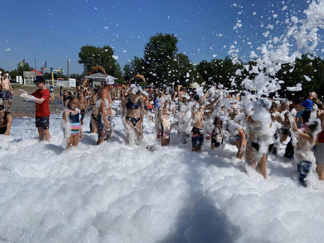Mousse sur les jeux d'eau&nbsp;&nbsp;&nbsp;&copy; Domaine Lac Cristal