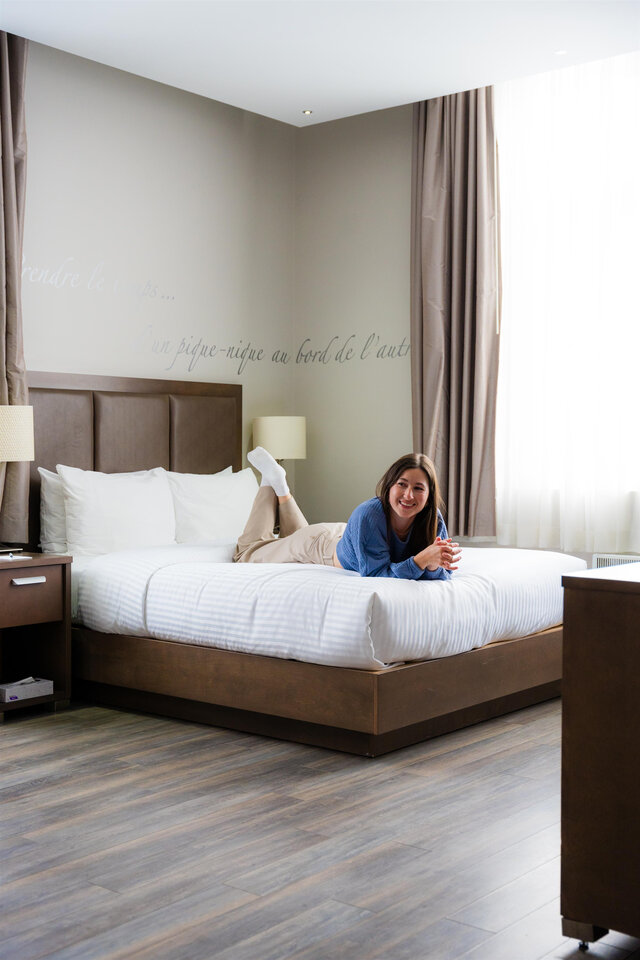Chambre&nbsp;&nbsp;&nbsp;&copy; Hôtel Montfort