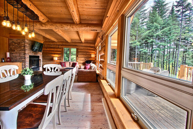 Les Vétérans - Aire ouverte&nbsp;&nbsp;&nbsp;&copy; Au Chalet en Bois Rond