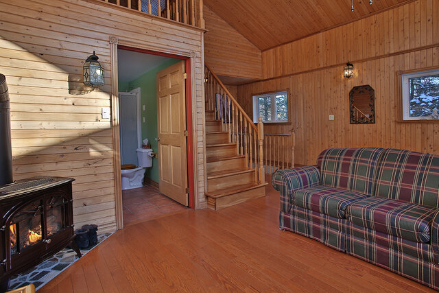 Salon&nbsp;&nbsp;&nbsp;&copy; Chalet du Ranch St-Hubert