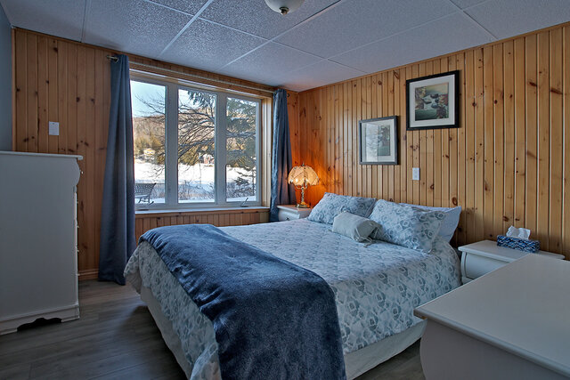 Chambre bleue&nbsp;&nbsp;&nbsp;&copy; Chalet du Ranch St-Hubert