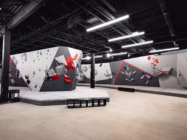Escalade&nbsp;&nbsp;&nbsp;&copy; Le Crux (Laval)