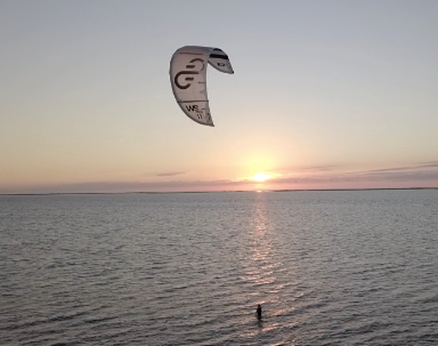 Kite surf&nbsp;&nbsp;&nbsp;&copy; Cap Vers l'Est