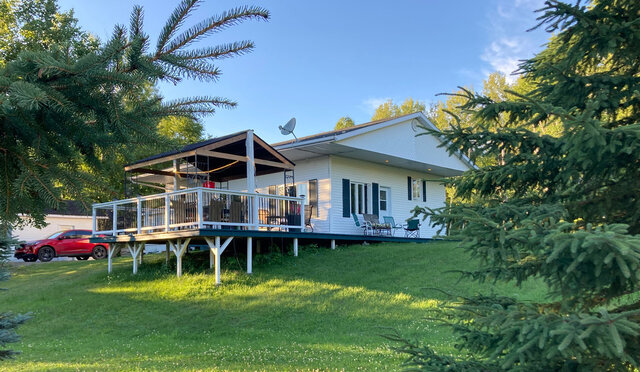 Ma maison au Lac Saint-Jean&nbsp;&nbsp;&nbsp;&copy; G.Rivet