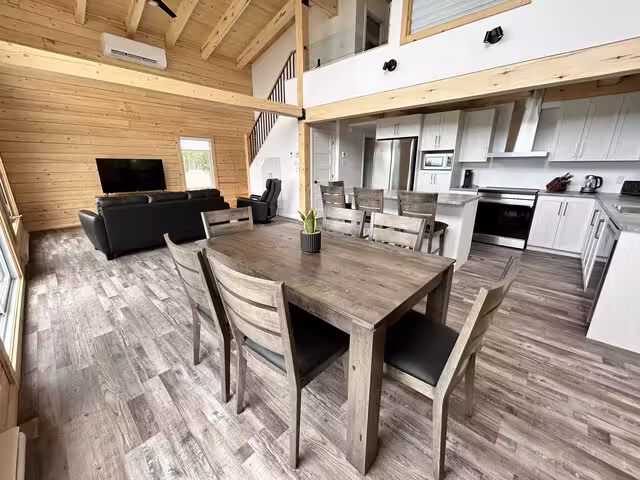 Salle à manger_1.2&nbsp;&nbsp;&nbsp;&copy; Chalets du Domaine Otis