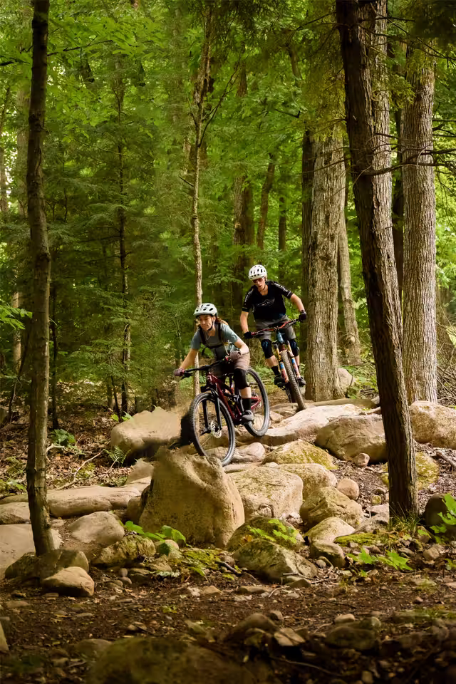 Mont-Rigaud_VM_Le Québec à vélo&nbsp;&nbsp;&nbsp;&copy; Filip Musial
