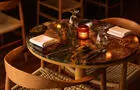 Hélicoptère - Table pour deux&nbsp;&nbsp;&nbsp;&copy; Marie-Hélène Lemarbre