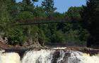 Vue du premier pont&nbsp;&nbsp;&nbsp;&copy; Parc des Chutes Coulonge