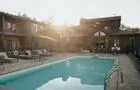 Piscine extérieure chauffée&nbsp;&nbsp;&nbsp;&copy; Auberge des Gallant