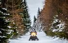 Motoneige en sentier, Laurentides&nbsp;&nbsp;&nbsp;&copy; Tyroparc
