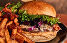 Burger&nbsp;&nbsp;&nbsp;&copy; Microbrasserie Lion bleu