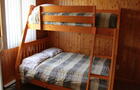 Chalet principal avec lits superposés