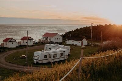 CAMPING CHALETS MER ET MONTAGNE