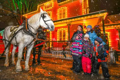 Village illuminé Desjardins