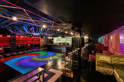 Club Electric Avenue