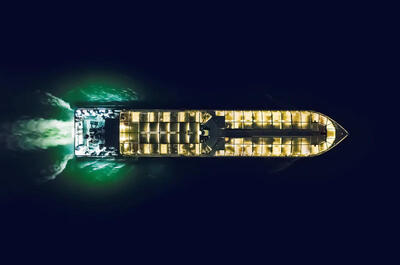 Montreal Fly Boat / Lounge & Tapas Cruise