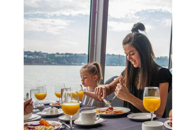 Brunch Cruise (Montréal)