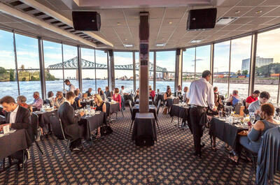 5-course Dinner Cruise (Montréal)