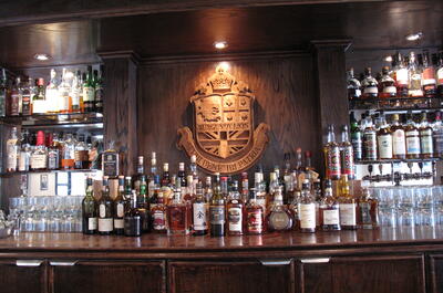Pub Burgundy Lion