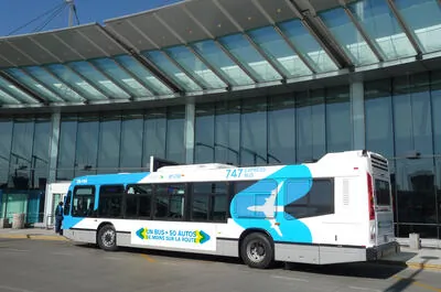 747 YUL Aéroport Montréal-Trudeau / Centre-Ville / Lionel-Groulx shuttle