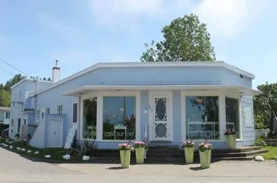 Le Café sur Mer