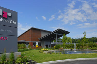 LE FABREVILLE MOTEL & SUITES