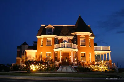 AUBERGE MONTEBELLO