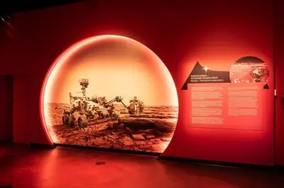 Cirque Éloize – ROUGE 2100