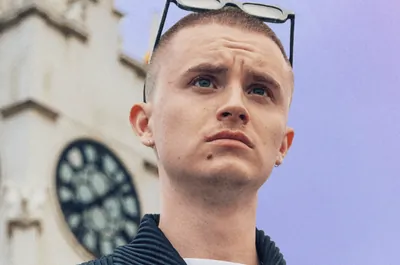 CHARLES BRUNET – UN TRÈS TRÈS BON SHOW