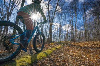 Parc du Mont Loup-Garou – Plein Air Sainte-Adèle / Vélo de montagne