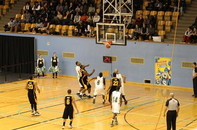 Centre Pierre-Charbonneau