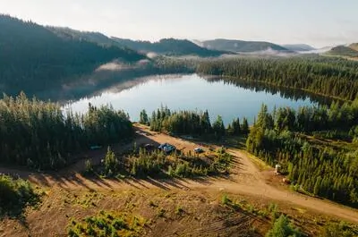 ESPACE NOMADE LAC-DE-LA-COUR RÉSERVE FAUNIQUE DES LAURENTIDES – SÉPAQ