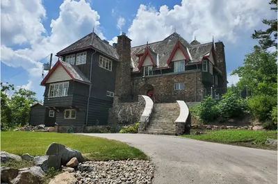 MAISON O’BRIEN