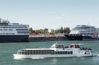 Bateau-Mouche au Vieux-Port de Montréal / Croisière de 90 minutes