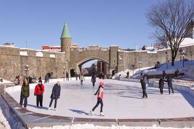 Patinoire de la Place D'Youville