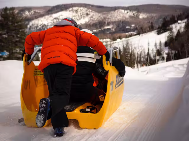 Bobsleigh des neiges&nbsp;&nbsp;&nbsp;&copy; Glissades Domaine des Pays d'en Haut