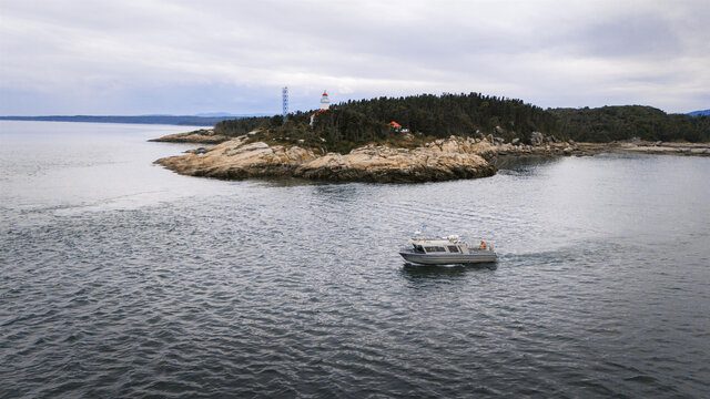 Bateau Le Petit Lièvre&nbsp;&nbsp;&nbsp;&copy; Céline Tan Hsuan