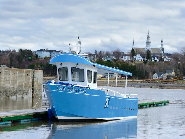 Bateau Léon-Provencher&nbsp;&nbsp;&nbsp;&copy; Y.Bédard